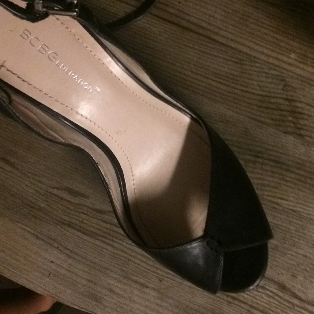 Bcbg black leather wedges size 9 1/2
